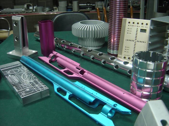 Supply all kinds of color or anodized aluminum parts